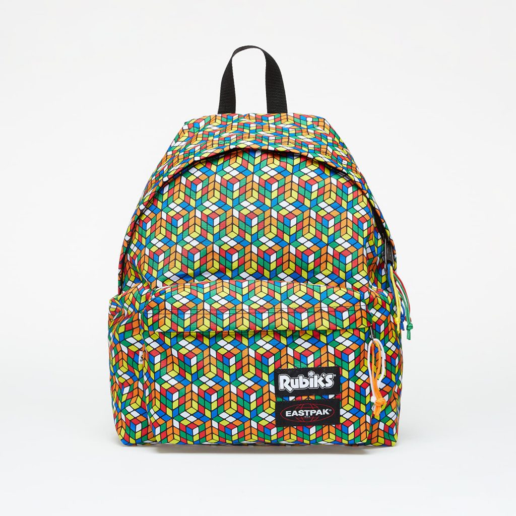 barevný batoh eastpak
